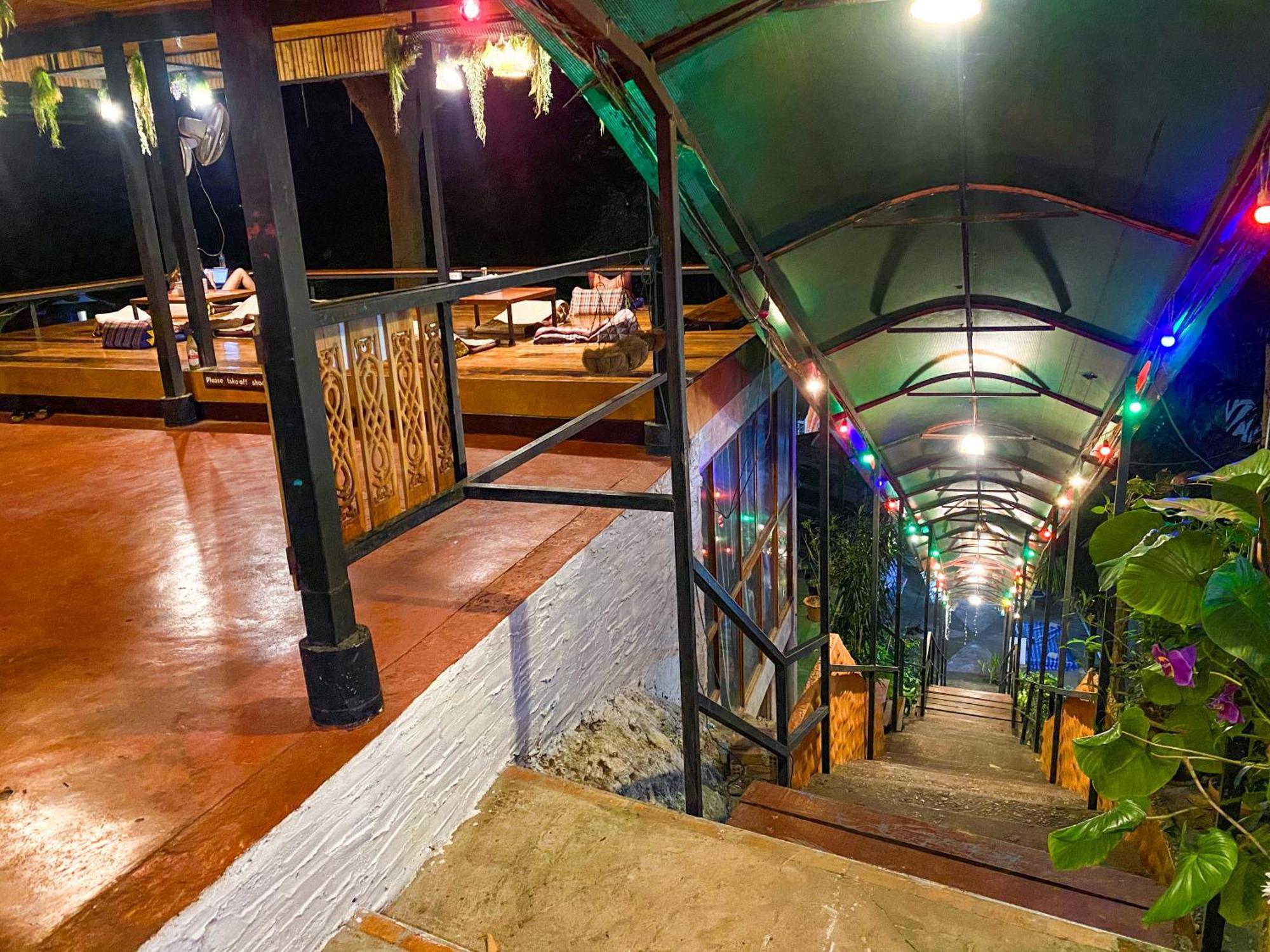 Rapala Rock Wood Resort- Sha Plus 라일레이 비치 외부 사진